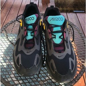 Gently used Nike Air Max 200